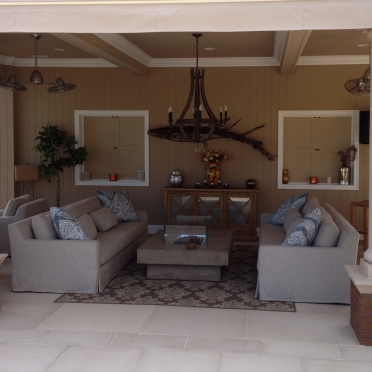 Outdoor Living Area Finishing Touch Design