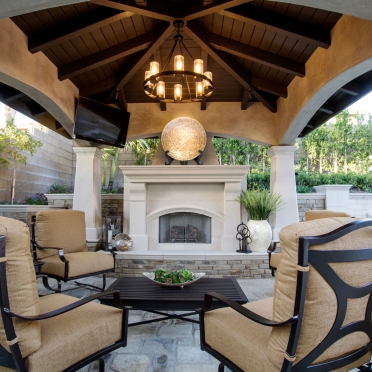 Outdoor Living Area Finishing Touch Design