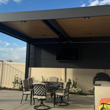 Aluminum Patio Cover with Cantilever & Lights Installed