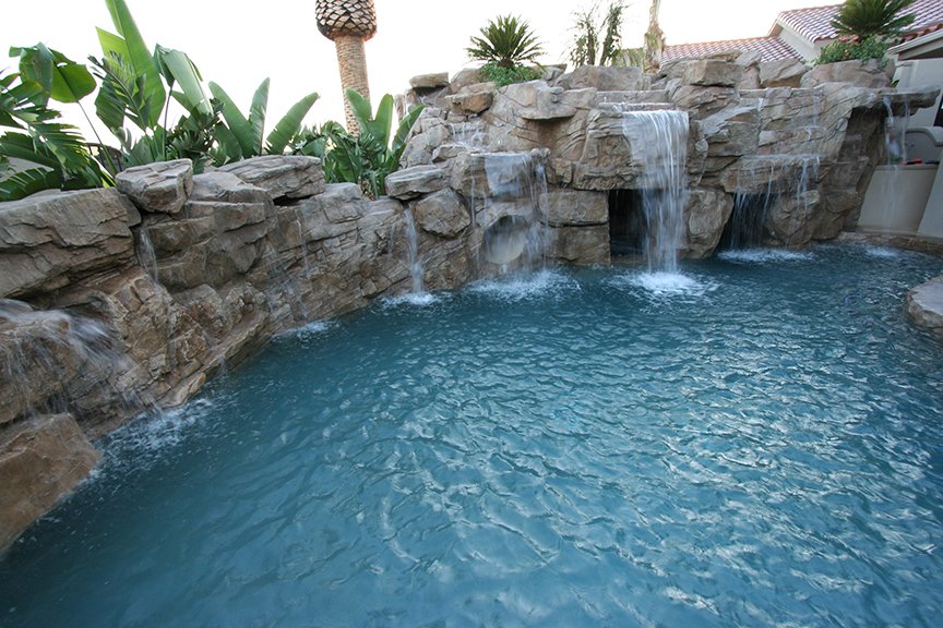 Swimming pool in Corona, Ca